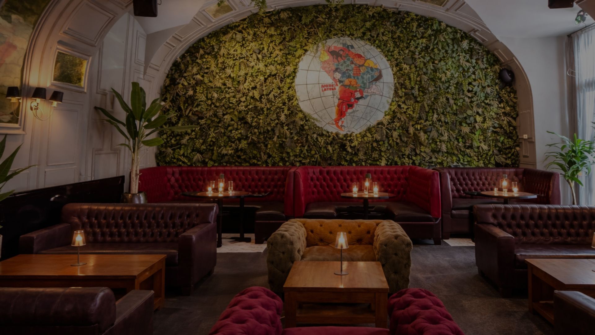 Lounge bar v La Casa Latina je otevřen. Přichází nová kapitola večerů v centru Prahy.